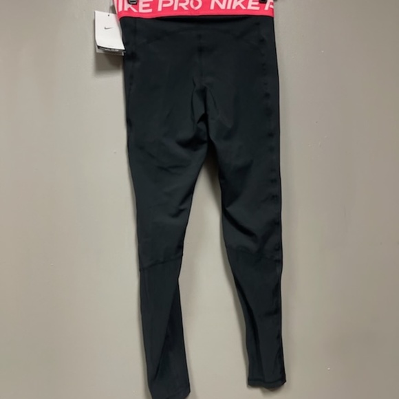 Nike Womens 2 Pc Training Outfit - Pink Sweatshirt with Dri-Fit Black Leggings M - Picture 4 of 5